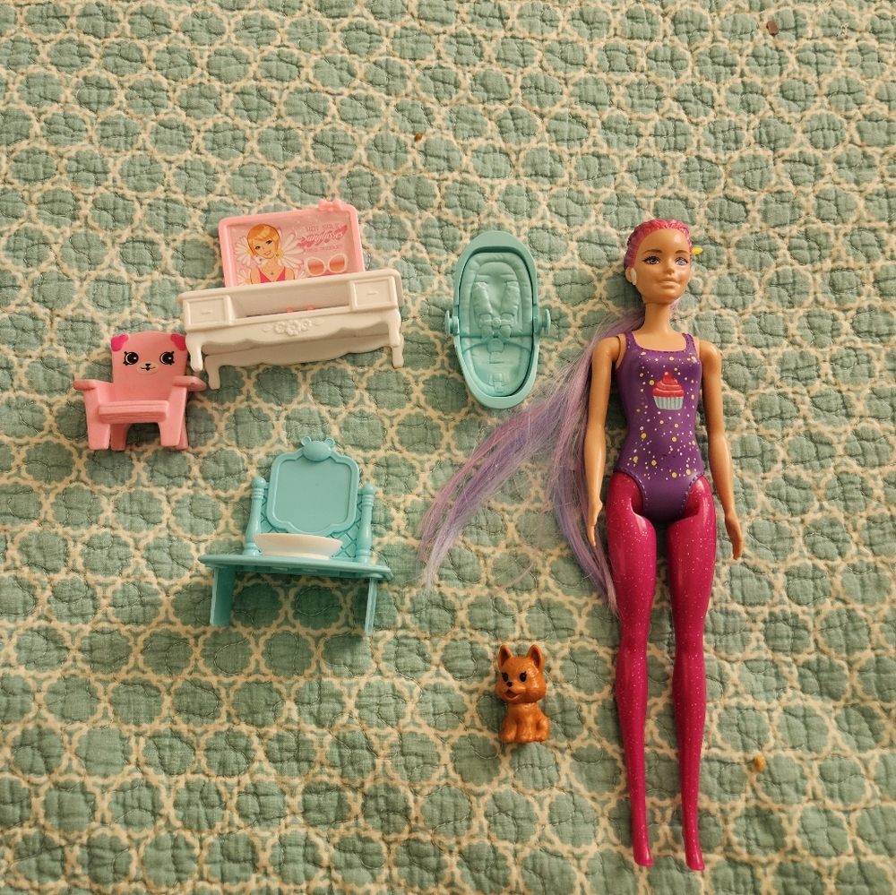 Barbie Color Reveal Gilter Rose
